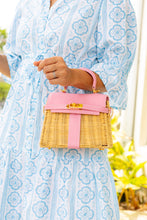 Cargar imagen en el visor de la galería, Petite Sorrento Wicker Handbag | Pink