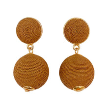 Cargar imagen en el visor de la galería, Lantern Raffia Earrings | Caramel