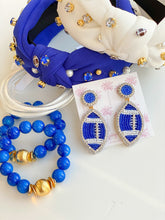 Cargar imagen en el visor de la galería, Pendientes de fútbol GameDay azul real y blanco