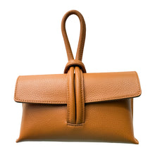 Cargar imagen en el visor de la galería, Wristlet Leather Handbag | Camel
