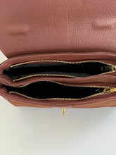 Charger l'image dans la galerie, Freya Suede Top-Handle Bag | Burgundy