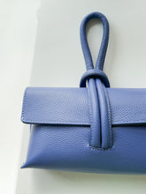 Cargar imagen en el visor de la galería, Wristlet Leather Handbag | Azure Blue