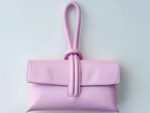 Cargar imagen en el visor de la galería, Wristlet Leather Handbag | Pink Bubblegum