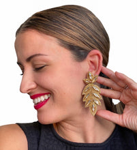Load image into Gallery viewer, Lilly Earrings |  Lux Gold