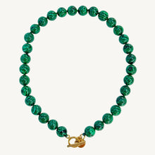 Cargar imagen en el visor de la galería, Green Malachite Gemstone Knotted Necklace