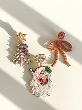 Cargar imagen en el visor de la galería, Coquette Embroidered Earrings | Pink Blush