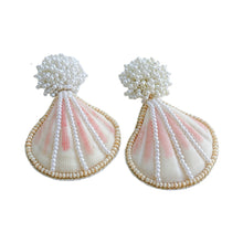 Cargar imagen en el visor de la galería, Capri Seashells Earrings
