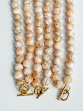 Charger l'image dans la galerie, Mother of Pearl Knotted Gemstone Necklace