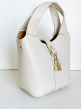 Load image into Gallery viewer, Cora Lock Leather Handbag | Ivory