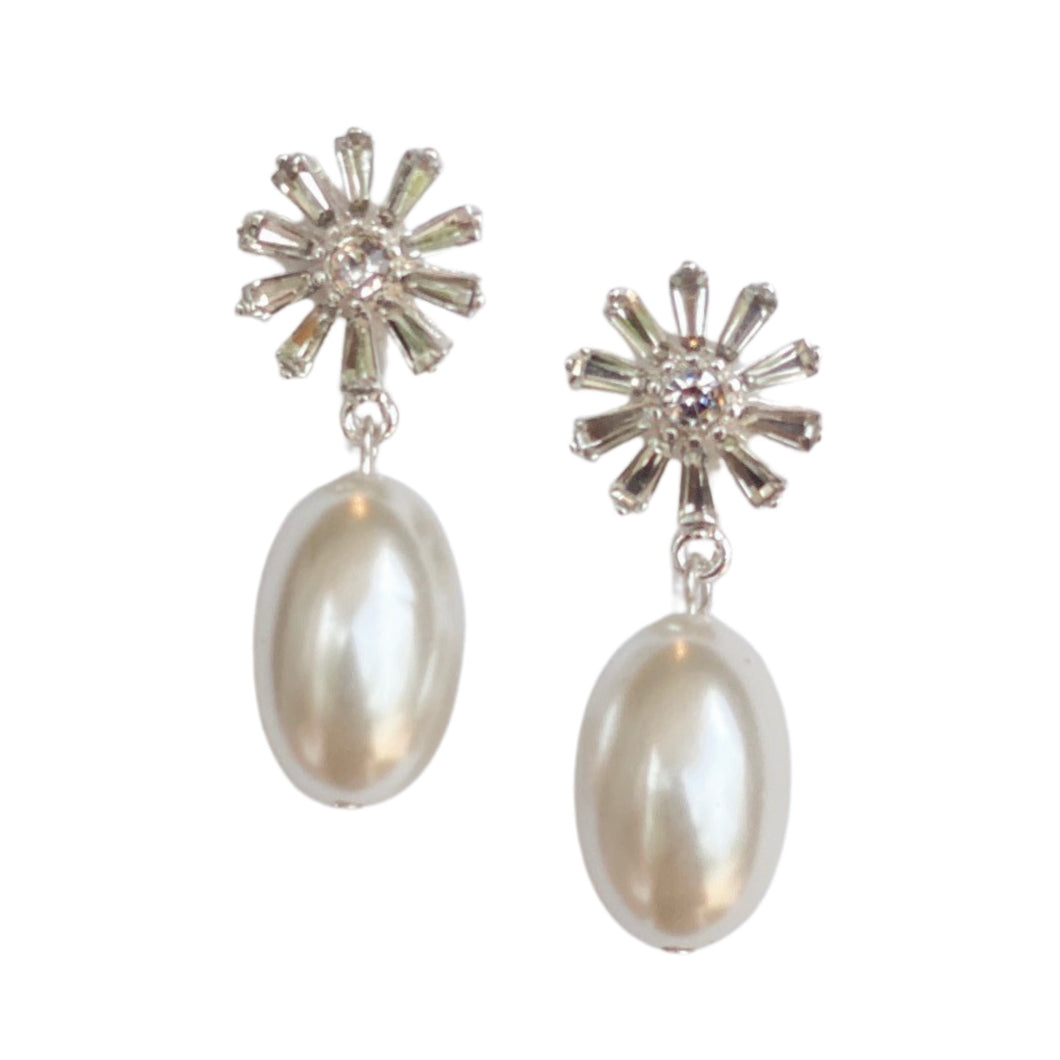 Serena Pearl Earrings | Silver
