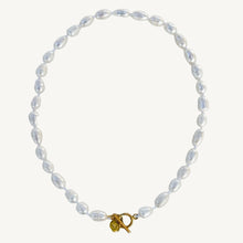 Cargar imagen en el visor de la galería, Fresh Water Pearls  Knotted Necklace