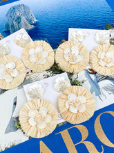 Load image into Gallery viewer, Seaside Seashell Earrings