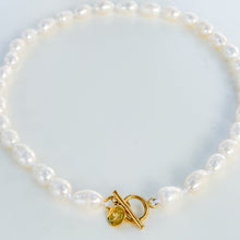 Load image into Gallery viewer, Fresh Water Pearls Knotted Necklace