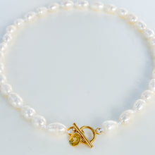Cargar imagen en el visor de la galería, Fresh Water Pearls Knotted Necklace