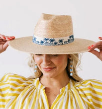 Load image into Gallery viewer, Isla Straw Palm Hat | Medium Size
