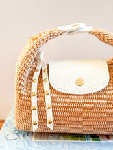 Cargar imagen en el visor de la galería, Sicily Raffia Handbag | White

