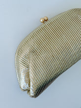 Load image into Gallery viewer, Pochette Pleated Metallic Clutch Handbag | Gold
