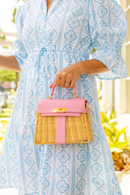 Cargar imagen en el visor de la galería, Petite Sorrento Wicker Handbag | Pink
