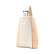Cargar imagen en el visor de la galería, Julia Raffia and Leather Handbag | Ivory
