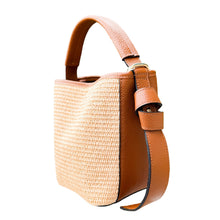 Cargar imagen en el visor de la galería, Julia Raffia and Leather Handbag | Brown
