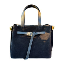 Charger l'image dans la galerie, Suede Carlota Handbag | Black
