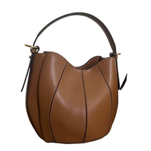 Charger l'image dans la galerie, Tulip Bucket Leather Handbag | Brown
