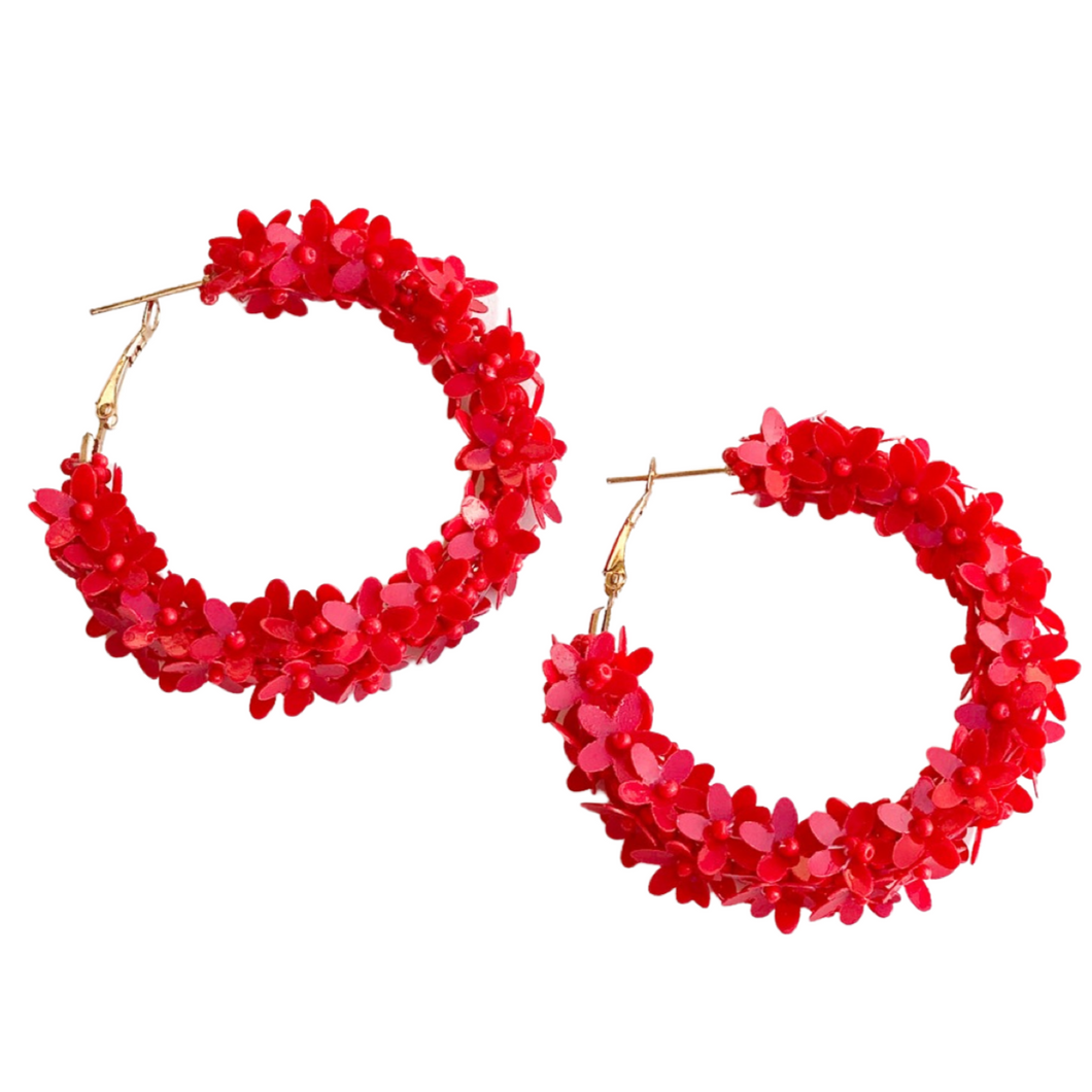 Boucles d’oreilles créoles à paillettes de fleurs | Rouge