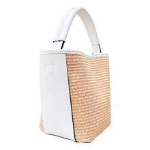 Cargar imagen en el visor de la galería, Julia Raffia and Leather Handbag | White
