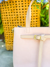 Load image into Gallery viewer, Suede Carlota Handbag | Pink Blush
