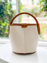 Cargar imagen en el visor de la galería, Canvas &amp; Leather Bucket Bag | Brown Trim
