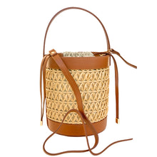 Charger l&#39;image dans la galerie, Monaco Rattan Bucket Handbag | Braided Chestnut
