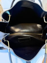 Charger l'image dans la galerie, Camila Leather Handbag | Black
