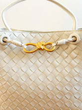 Cargar imagen en el visor de la galería, Genevieve Leather Handbag | Cloud Dancer
