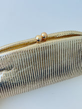 Load image into Gallery viewer, Pochette Pleated Metallic Clutch Handbag | Gold
