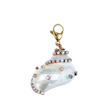 Charger l'image dans la galerie, Seashell and Stones Charm Pendant
