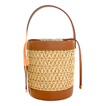 Charger l&#39;image dans la galerie, Monaco Rattan Bucket Handbag | Braided Chestnut
