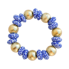 Charger l'image dans la galerie, Blue &amp; White Ashanti Beads &amp; Brushed Gold Stretch Bracelet
