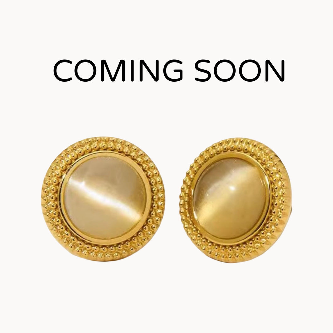 Cat Eye Round Dainty Stud Earrings