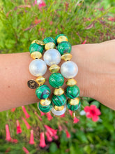 Load image into Gallery viewer, Malachite and Cotton Pearls Bracelet | 14mm
