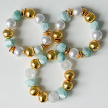 Charger l'image dans la galerie, Amazonite and Cotton Pearl Bracelet
