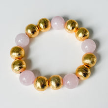 Cargar imagen en el visor de la galería, Pink Jade and Gold Bracelet
