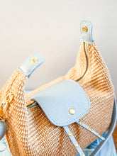 Cargar imagen en el visor de la galería, Sicily Raffia Handbag | Carolina Blue

