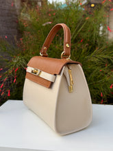 Load image into Gallery viewer, Giuliana Leather Handbag | Champagne &amp; Cognac
