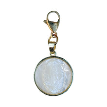 Cargar imagen en el visor de la galería, Mother of Pearl Virgin Mary - Virgen de Guadalupe Charm Pendant
