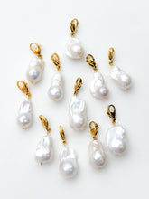Load image into Gallery viewer, Baroque Pearl Removable Charm Pendant
