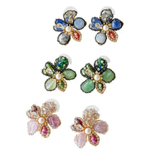 Load image into Gallery viewer, Josie Sparkle Crystal Earrings
