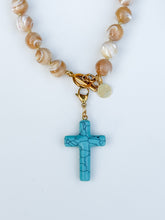 Cargar imagen en el visor de la galería, Turquoise Cross Charm Pendant
