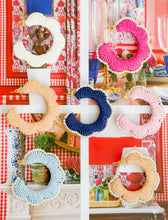 Load image into Gallery viewer, Scalloped Raffia Hoop Earrings | Natural

