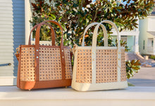 Charger l&#39;image dans la galerie, Riviera Cane Rattan Handbag | Chestnut
