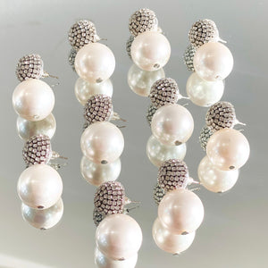 Celinè Pearl Pavé Stud Earrings